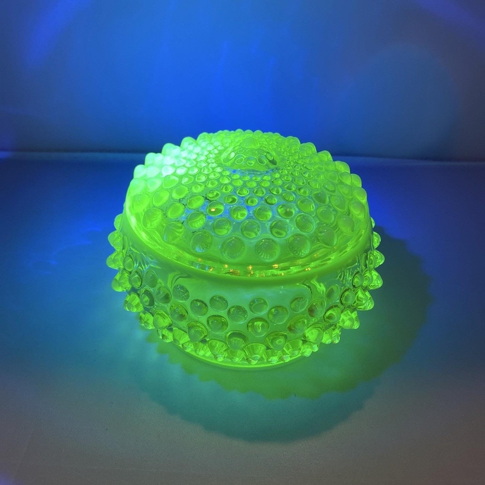 Vintage Fenton Yellow Topaz Hobnail Vaseline Uranium Glass Powder Candy Dish